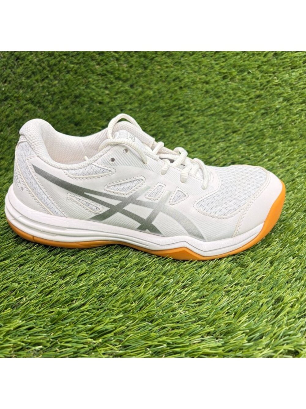 Asics Upcourt 5 Boys Size 5Y White Gray Athletic Running Walking Shoes Sneakers